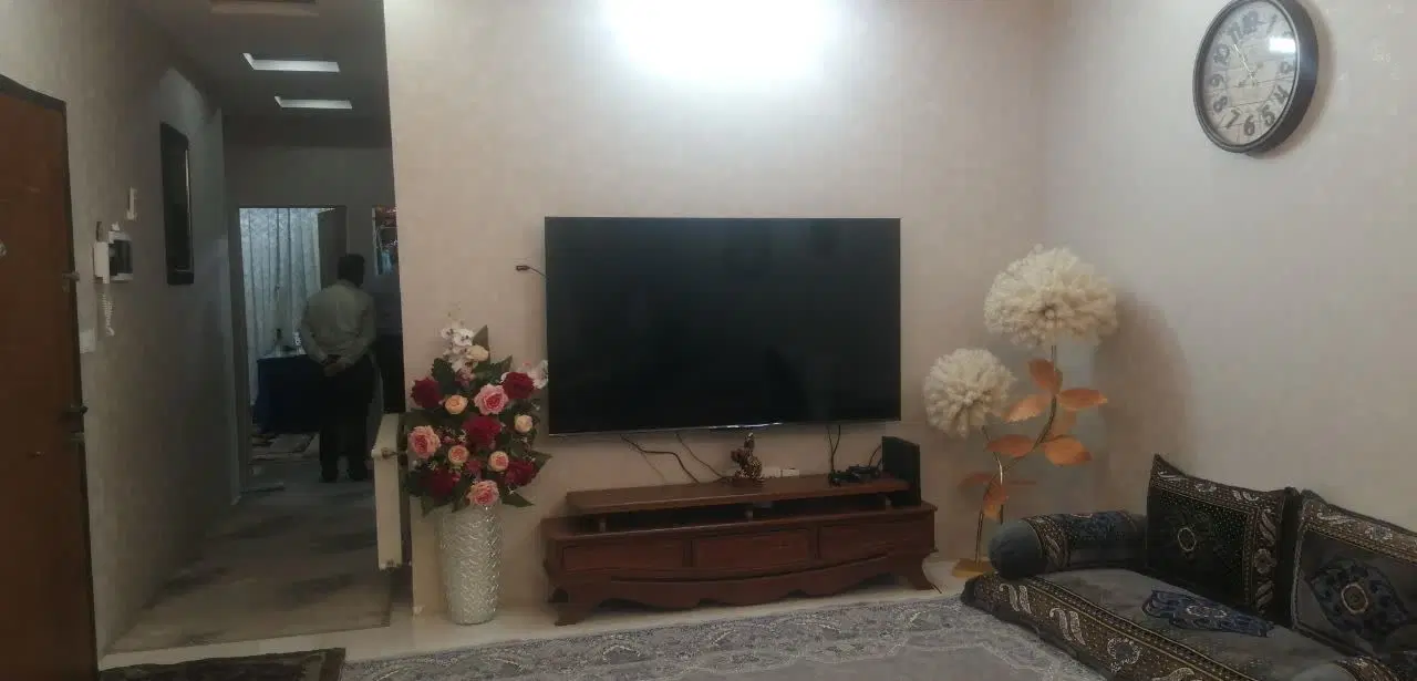 آپارتمان نوساز 135متری سه خوابه