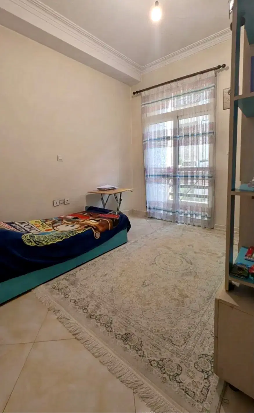 ۸۶ متر __ سالن پرده خور __ دو خواب تهرانسر