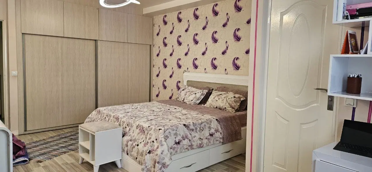 آپارتمان ۹۷ متری ۳ خوابه در خیابان پیروزی