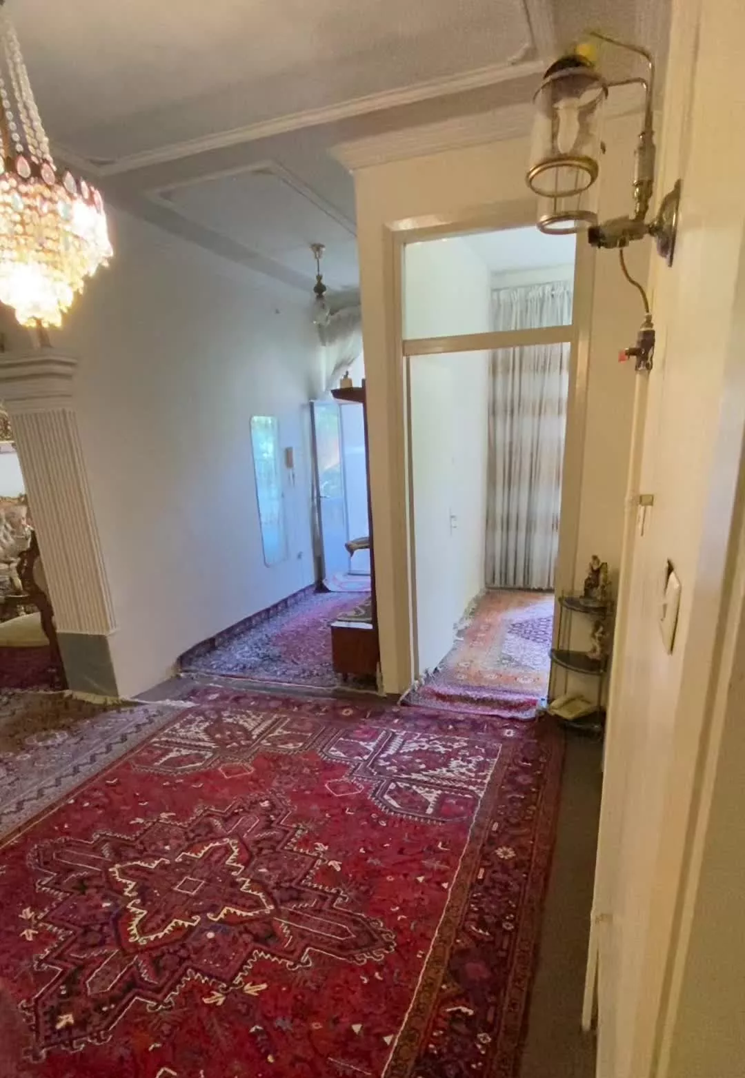 حیاط ۲۳۰ متر صائب _ پاستور _ ابوریحان _ صاعب