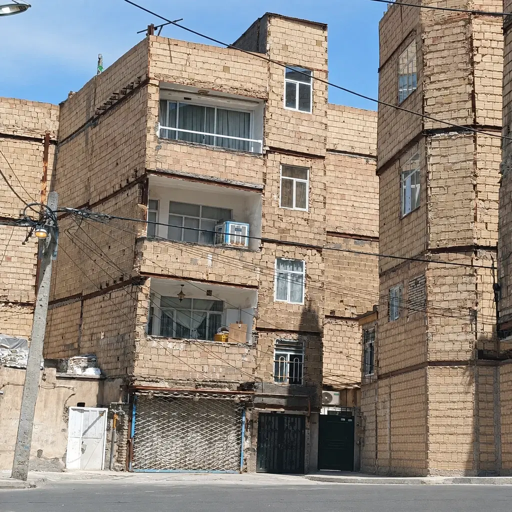 فروش هوایی (پشت‌بام) 83متری با حق ساخت -درمحله توس