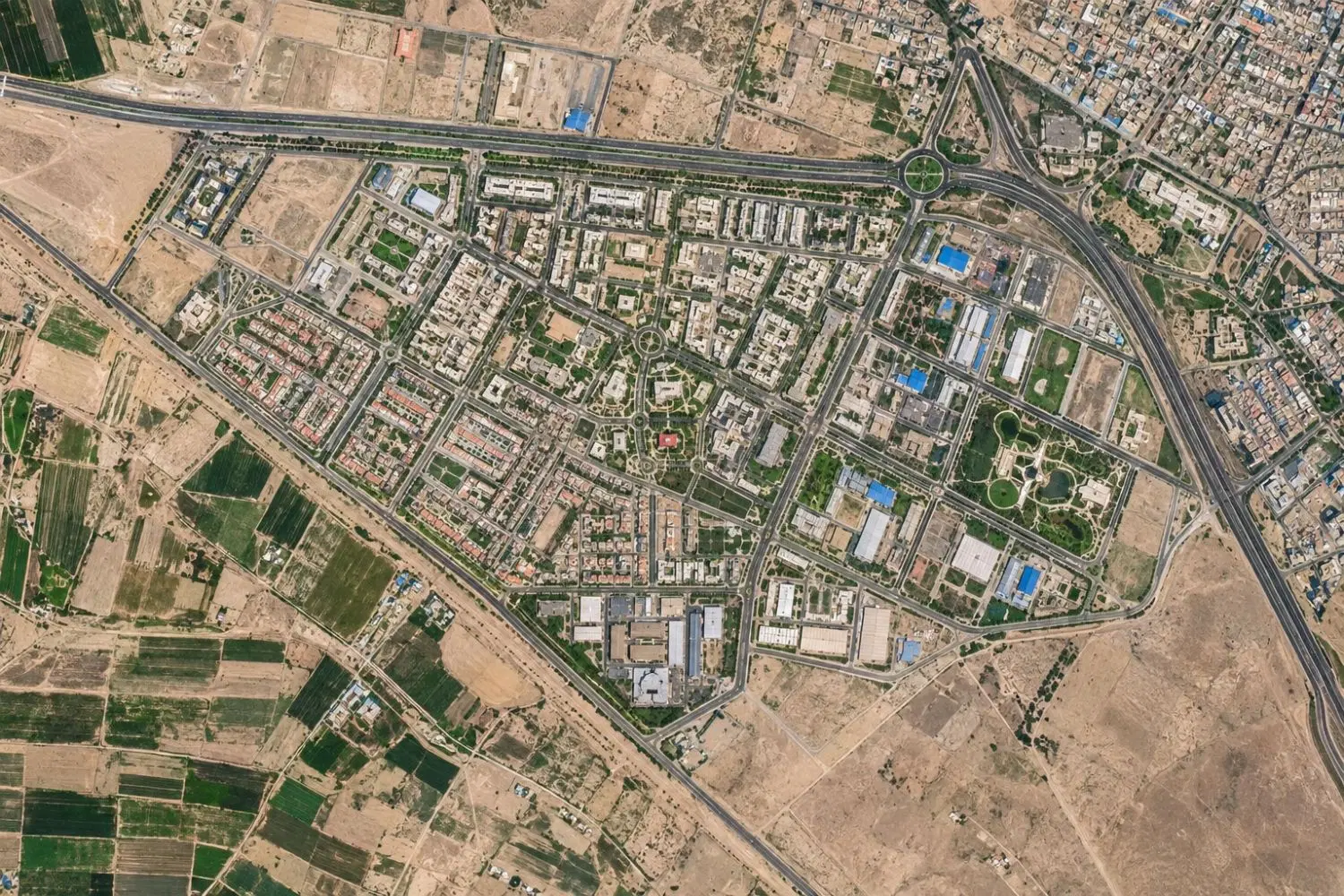 فروش امتیاز ۲۵۰ سهمی فاز دو سپاهان شهر دادگستری