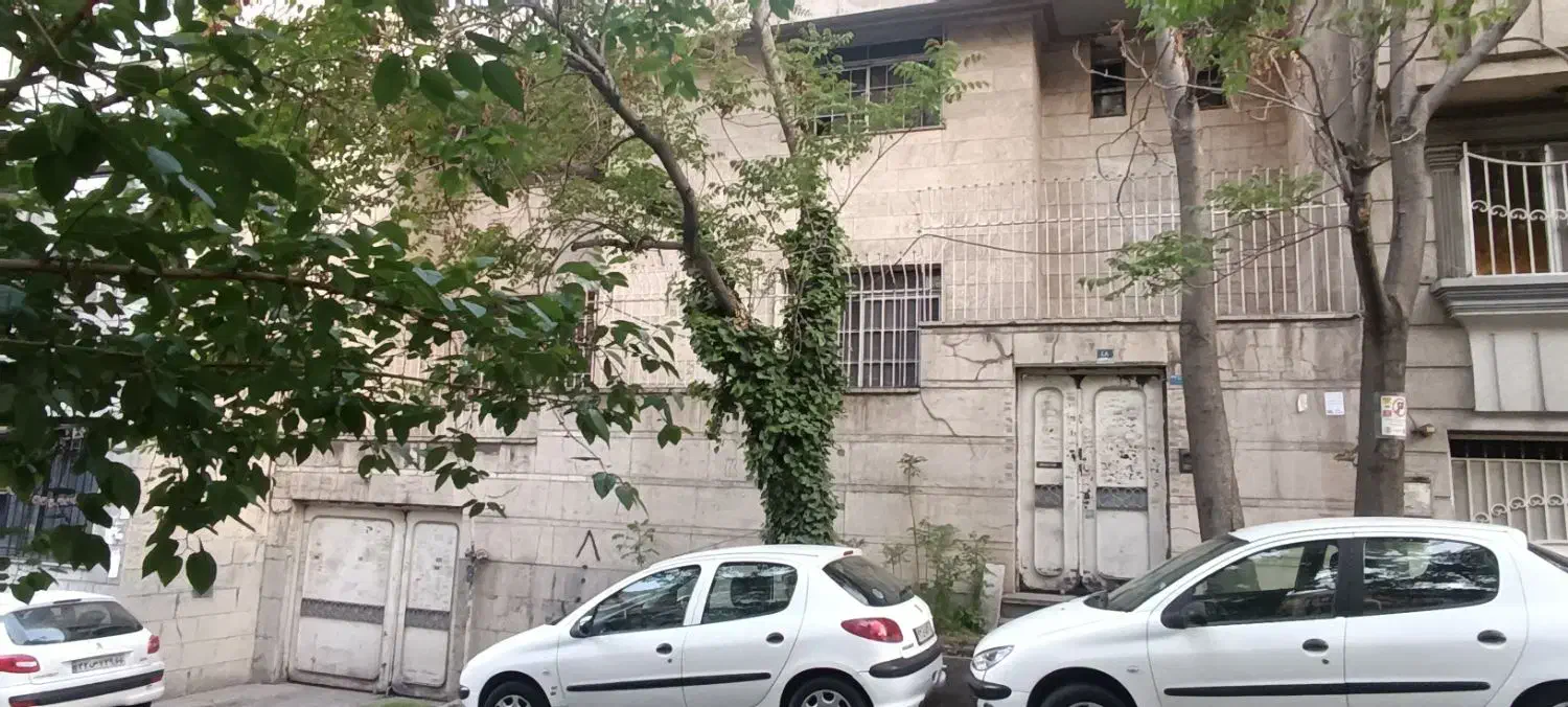 100متر مغازه تعمیرگاه صافکاری نقاشی مکانیکی
