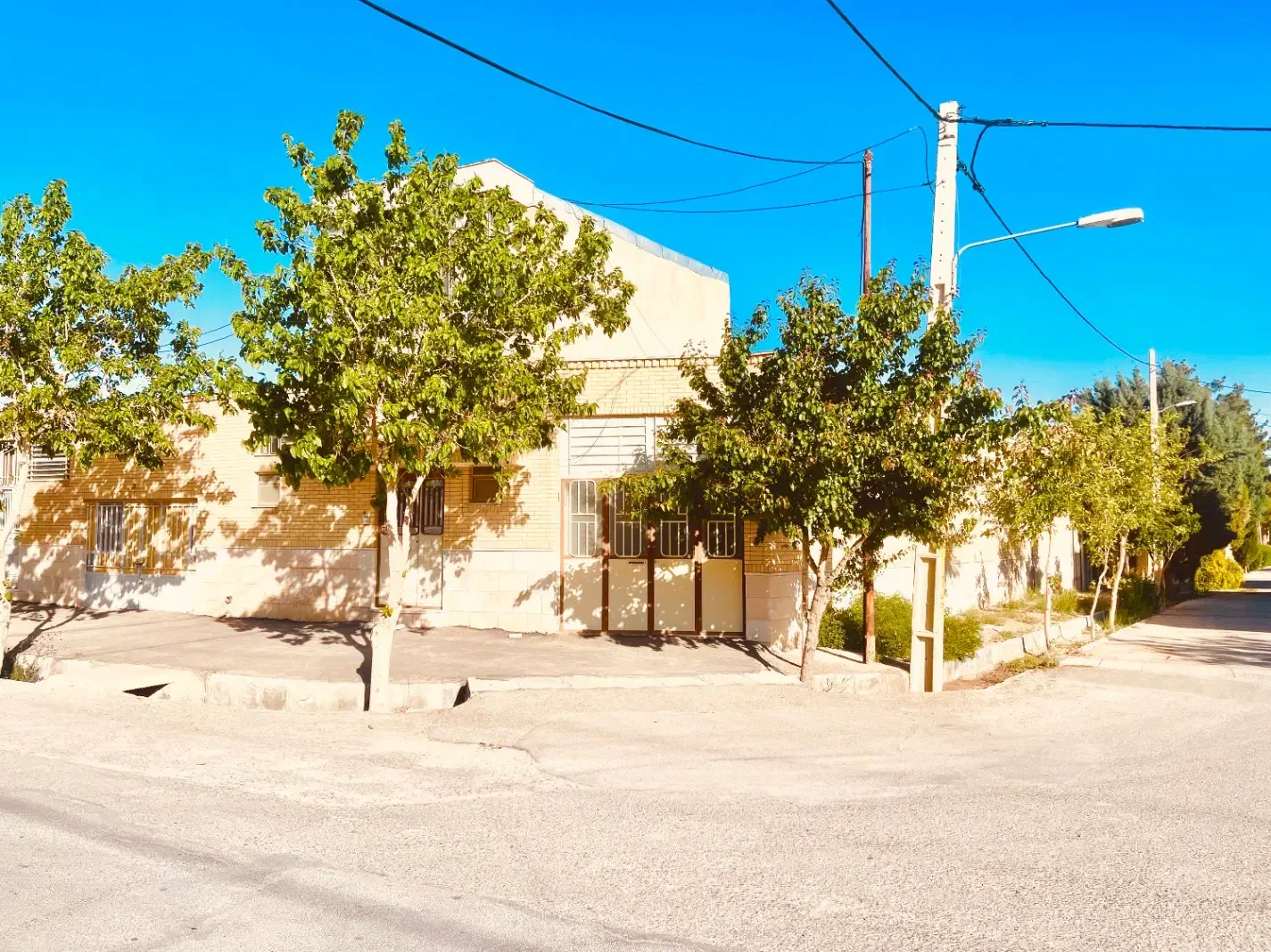 ویلایی دو نبش