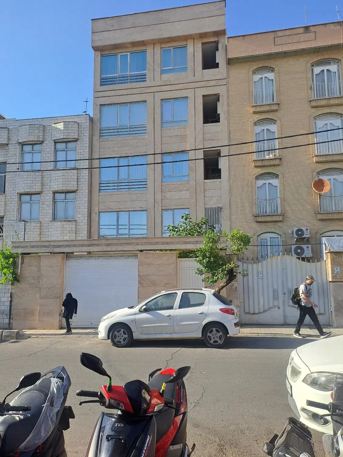 آپارتمان دلاوران