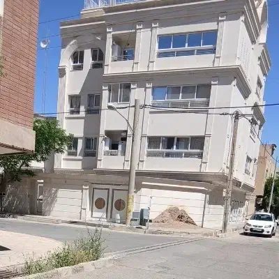 همکف حیاط اختصاصی عکس تزئینی میباشد