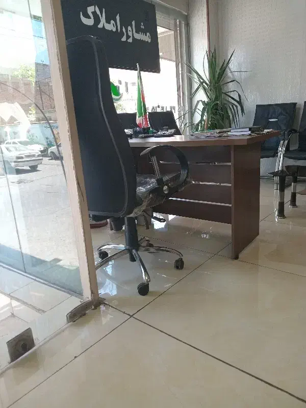 فروش دو باب مغازه بیست متری واقع در شهریار