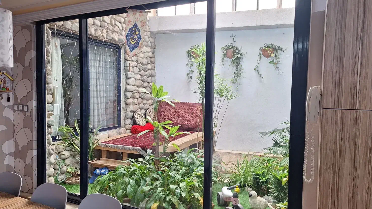 اجاره واحد ۱۶۰ متری