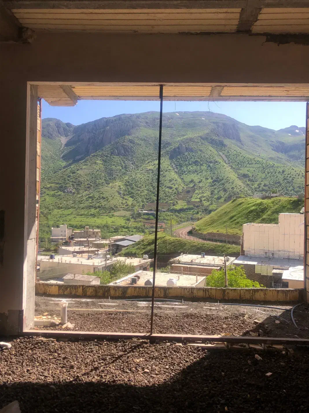 خانه نیمه کاره ۹۵متری