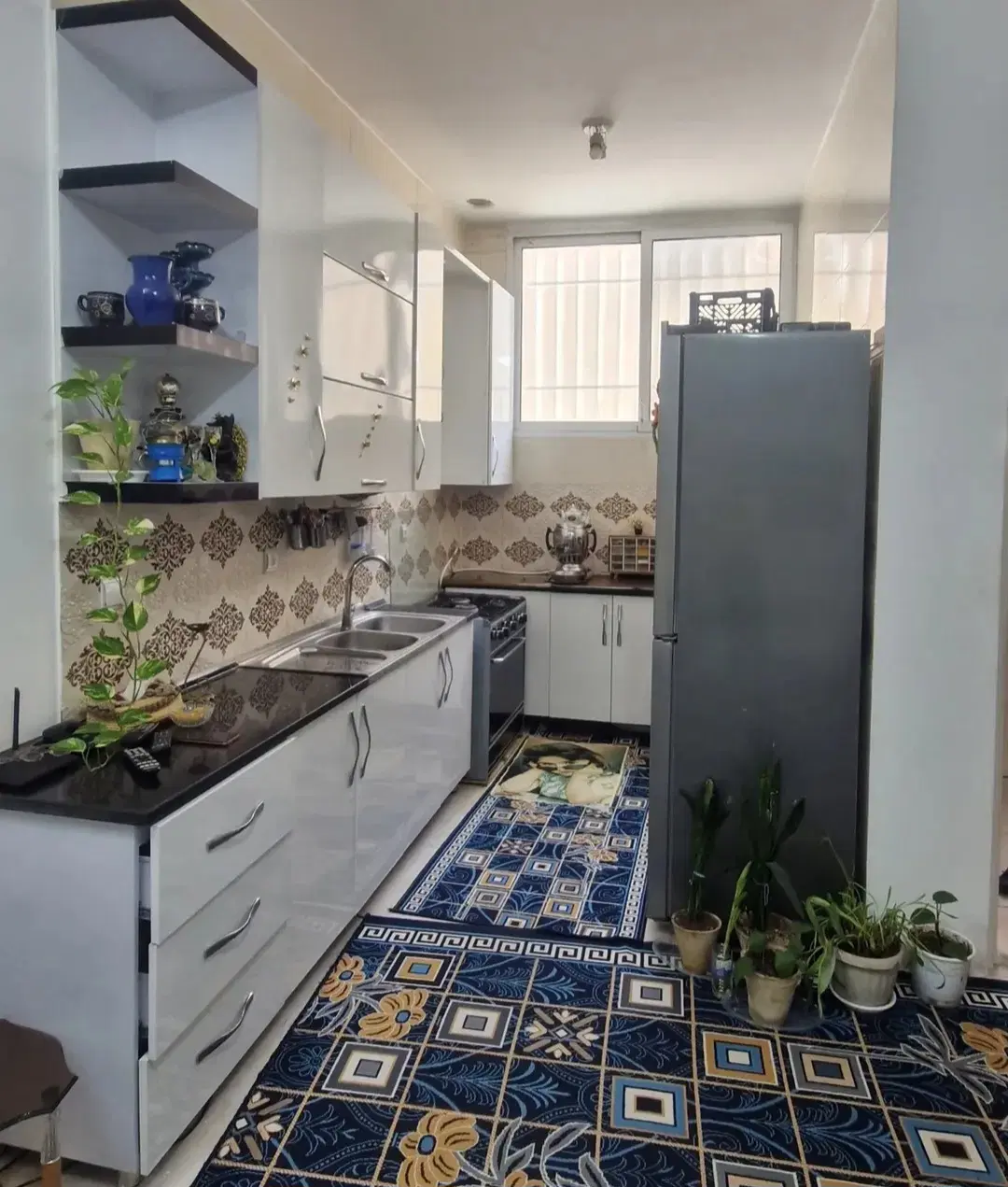 سوئیت مسکونی ۵۰ متری نزدیک مسجد اعظم