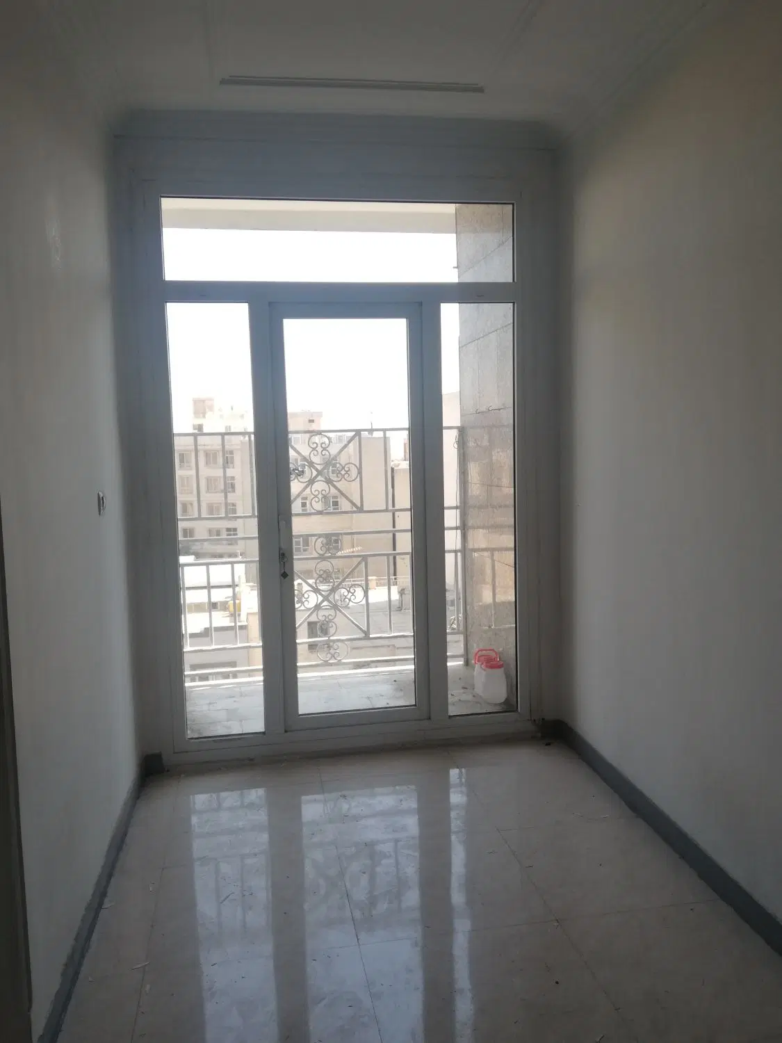 واحد 78 متری فول امکانات