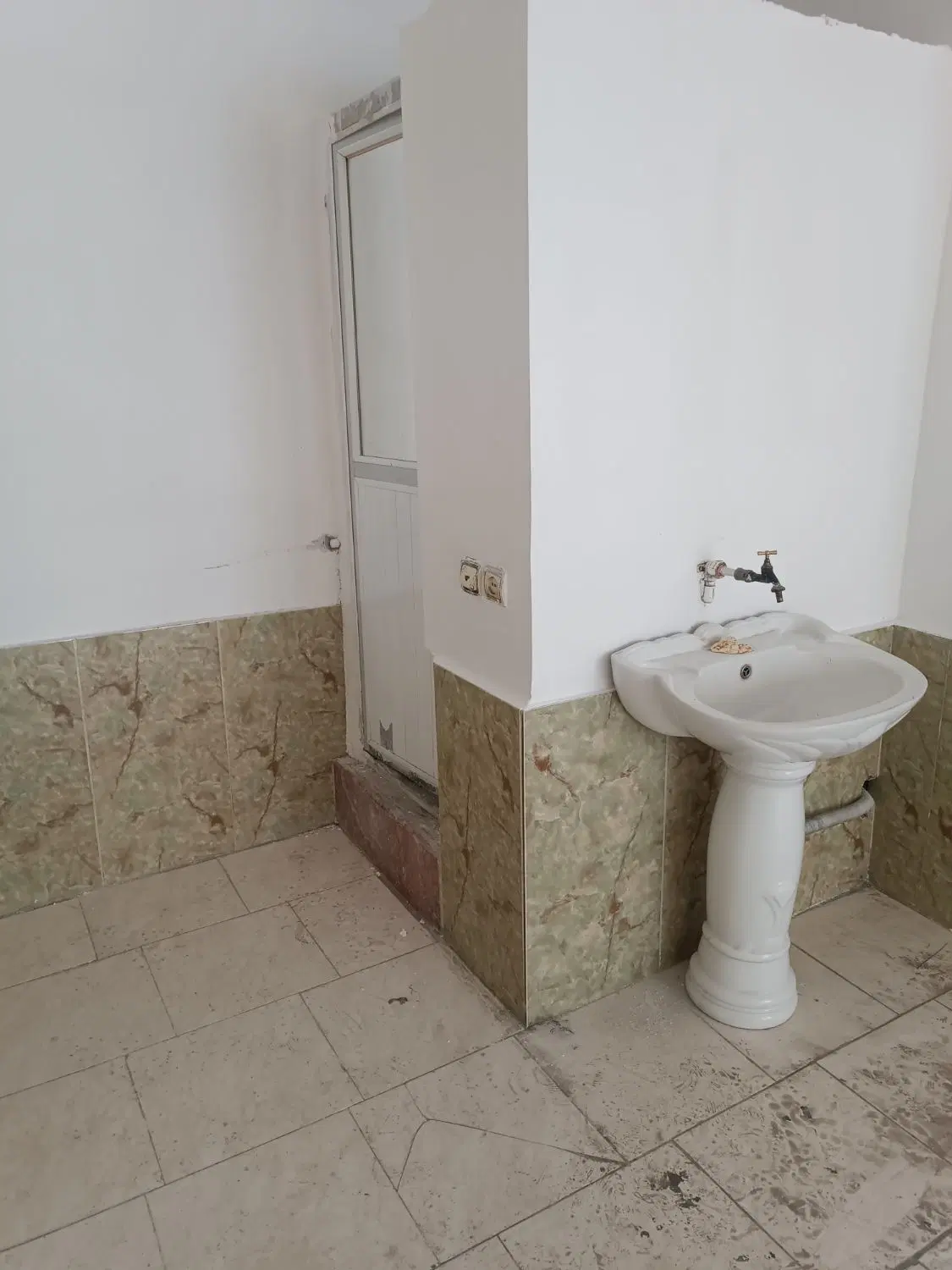 مغازه در بهشتی عباسی