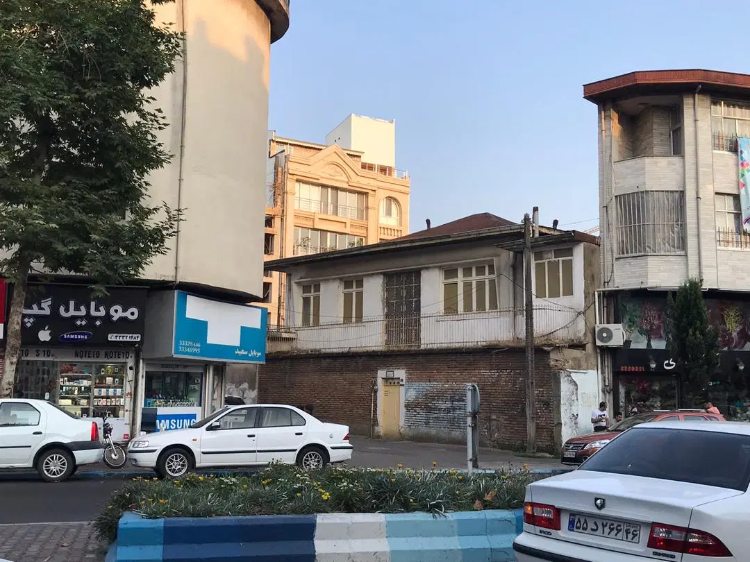 ملک تجاری خیابان مطهری