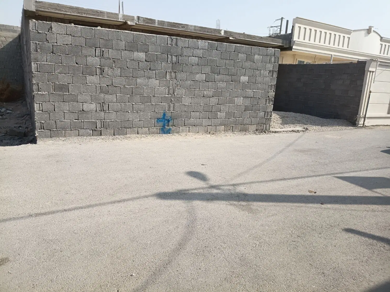 خانه نیمه کاره