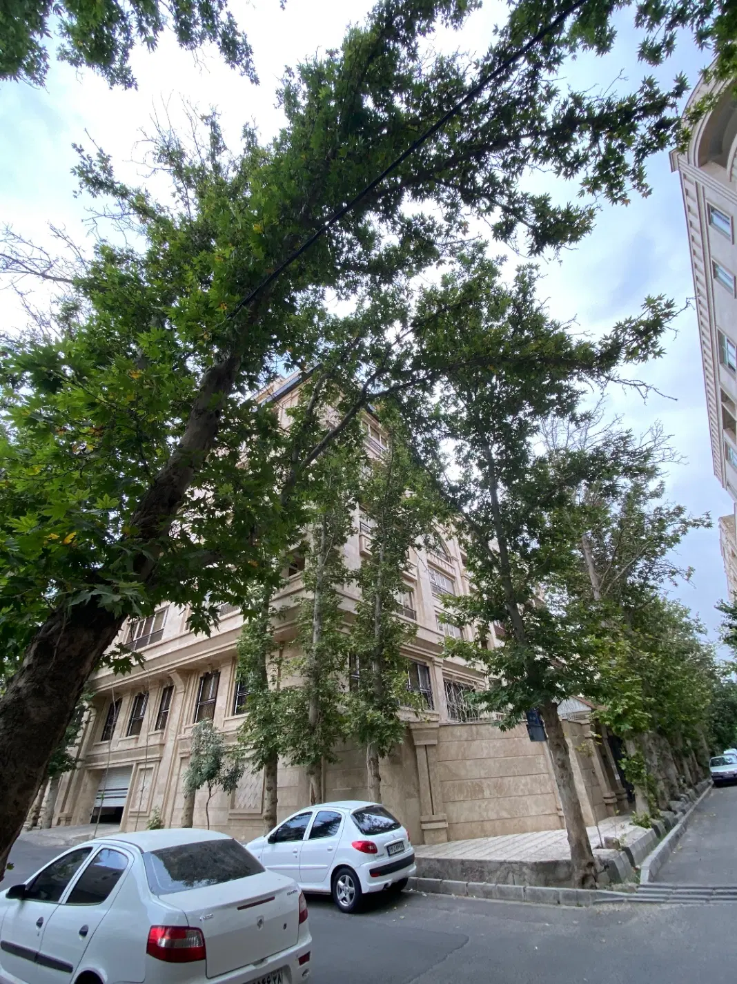 ۱۱۳متر آپارتمان فروشی کرج رزکان نو واریان شهر