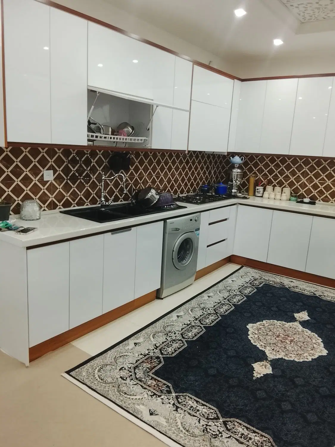 اپارتمان 86متری چیچکلو خیابان شیراز طبقه سوم