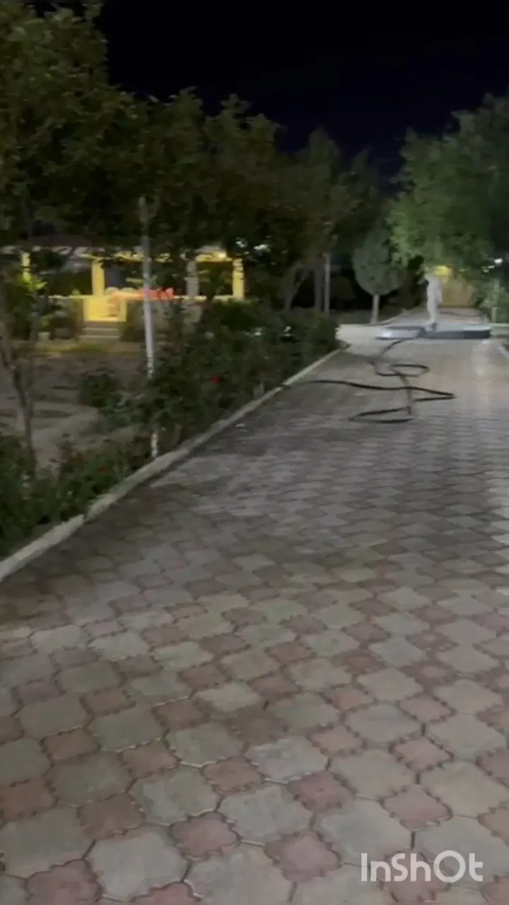 خونه باغ ۲۷۰۰ متری با سند تک برگ