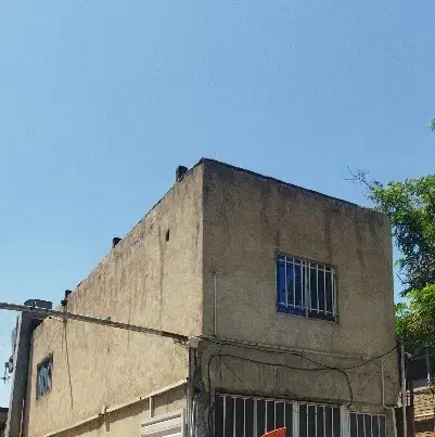 واحد ۵۰ متری مناسب برای کارهای دفتری و طراحی