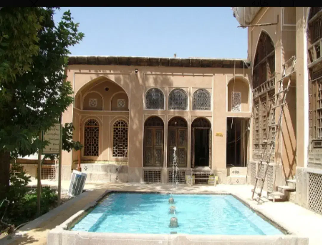 خانه ویلایی یک یا دو طبقه