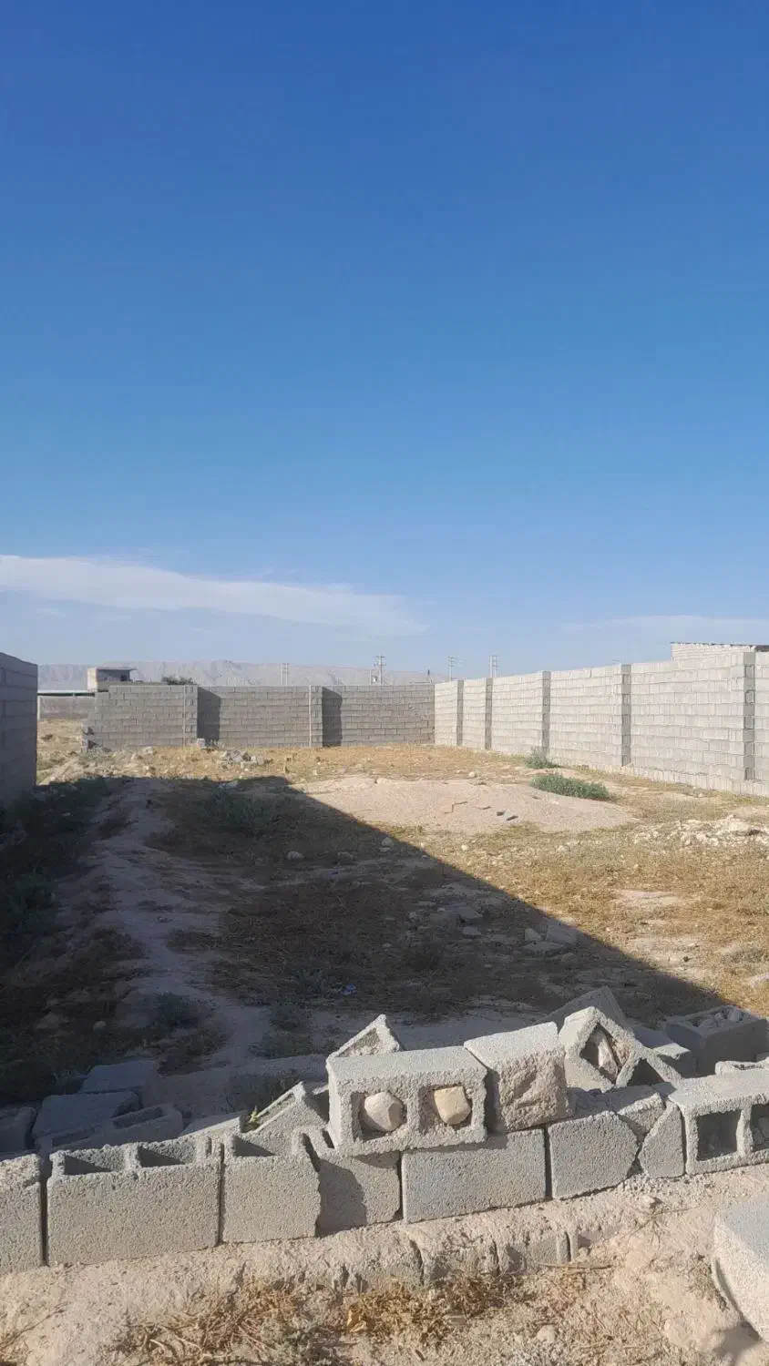 فروش ۳۴۰ متر زمین مسکونی با دیوار دور در حیدرآباد