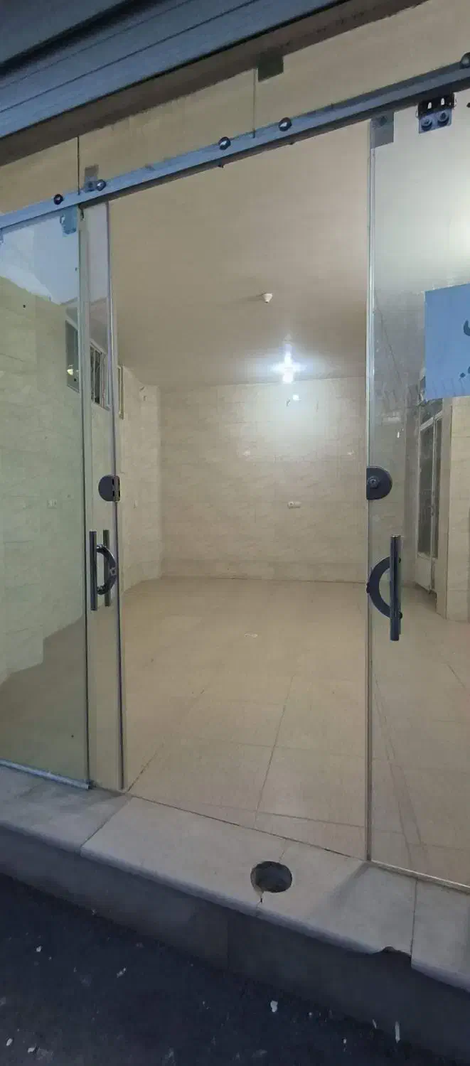 مغازه حدود ۲۴ متری خیابان نبوی منش