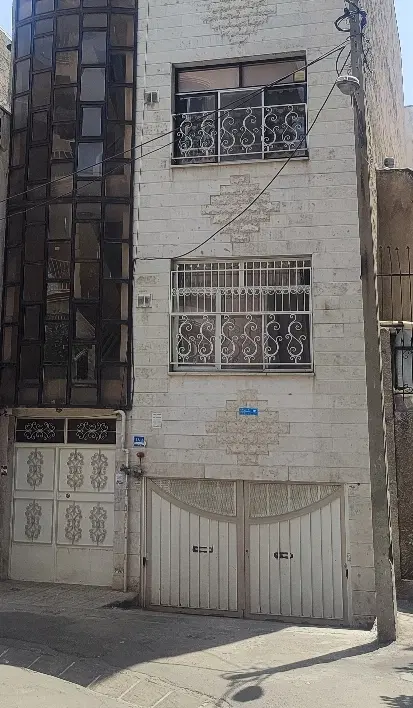 ۷۰متر دربستی با حیاط