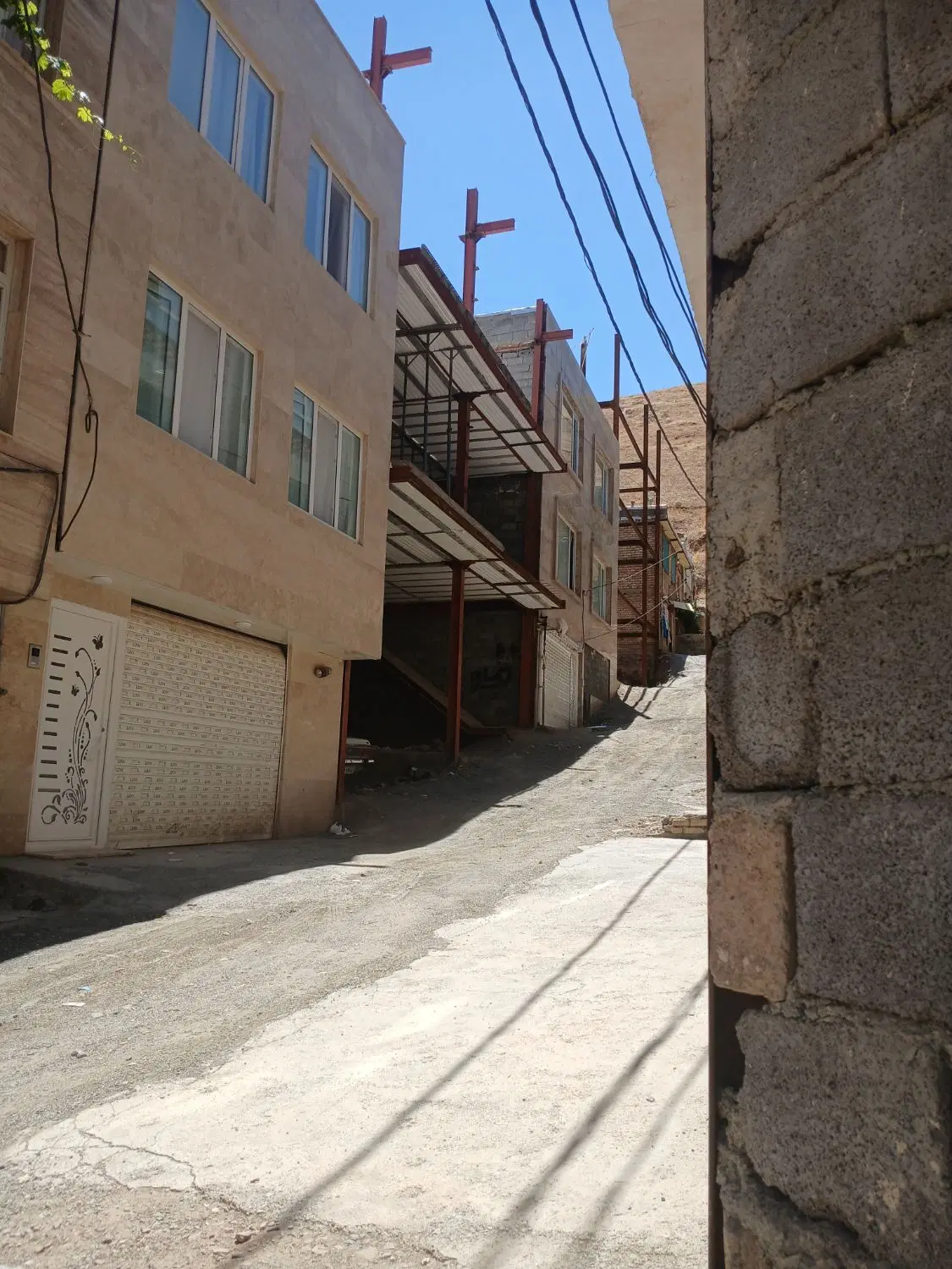 اجاره ۱۰۰ متر پارکینگ