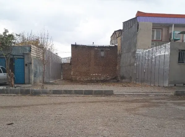 زمین ۱۷۱ متری