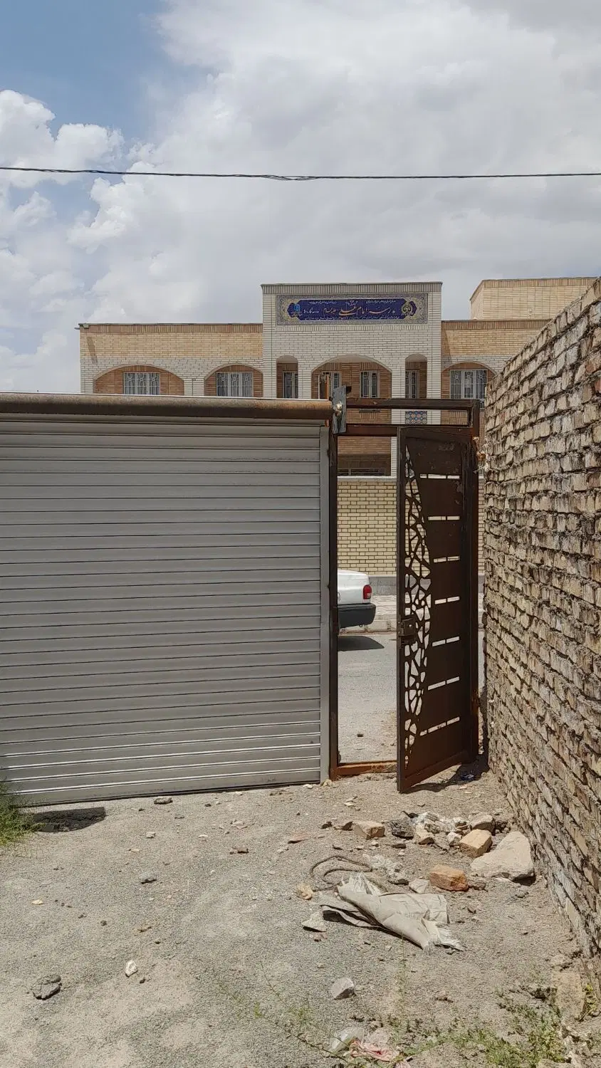 منزل مسکونی حاجی اباد