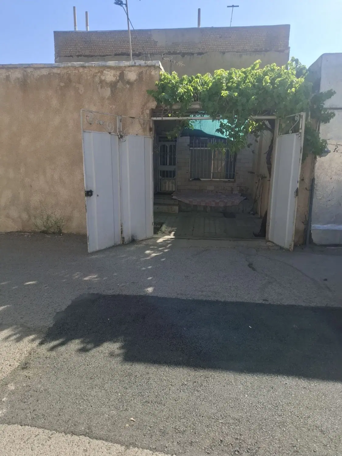 فروش خانه ۱۱۰ متری بلوار شهید حاجی بابایی