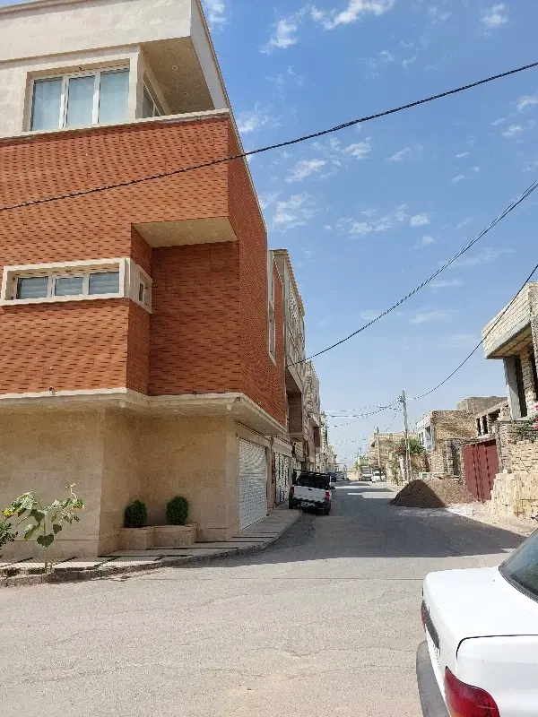 زمین۲۳۵متربراصلی کوچه رهبر(جمهوری)