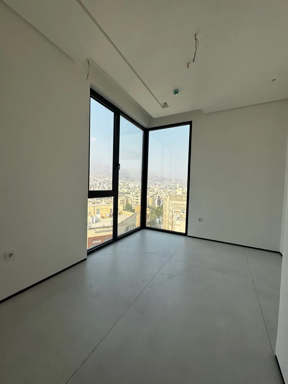 ۸۷ متر دلربا_ ویو ابدی       شمال اندرزگو_دزاشیب