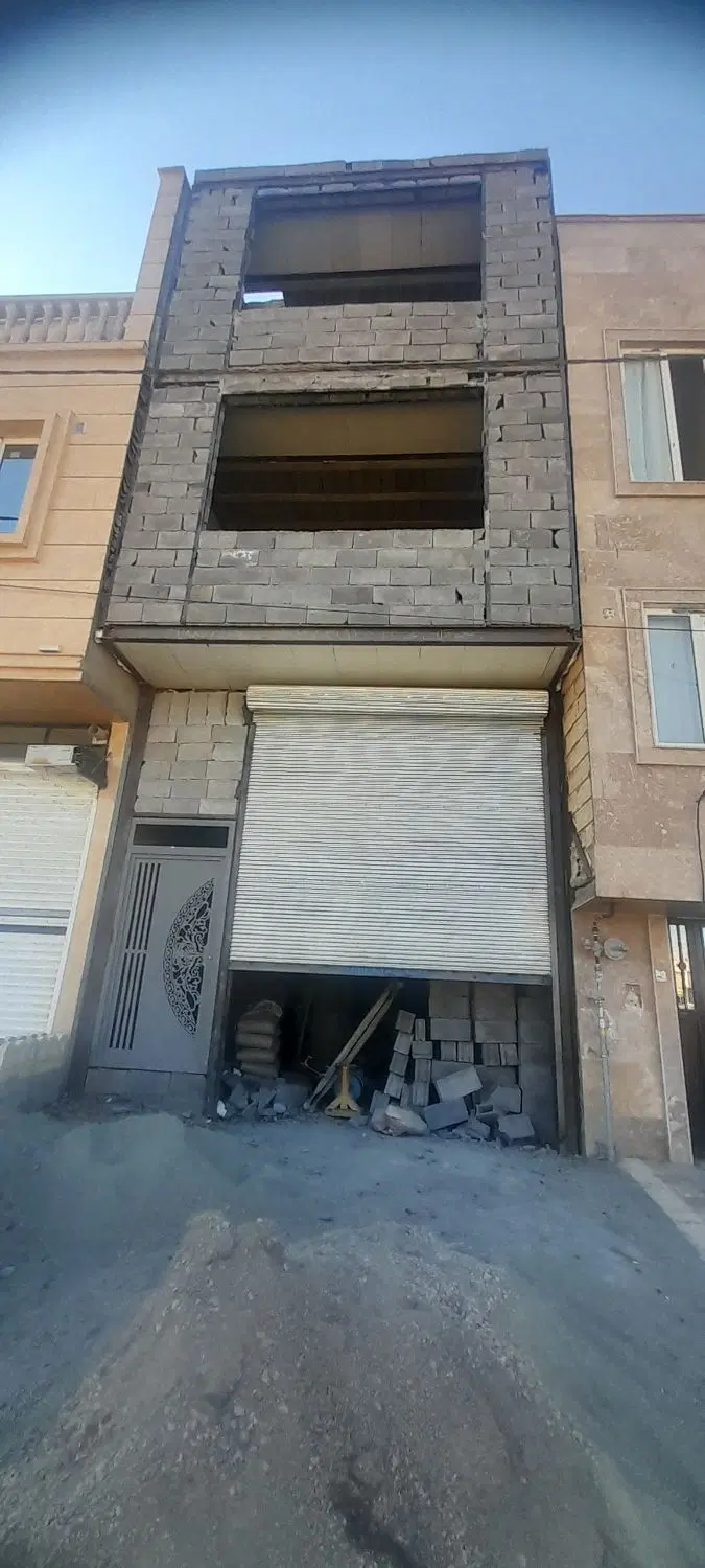 واحد دوبلکس نیمه کاره ملکی دوشان