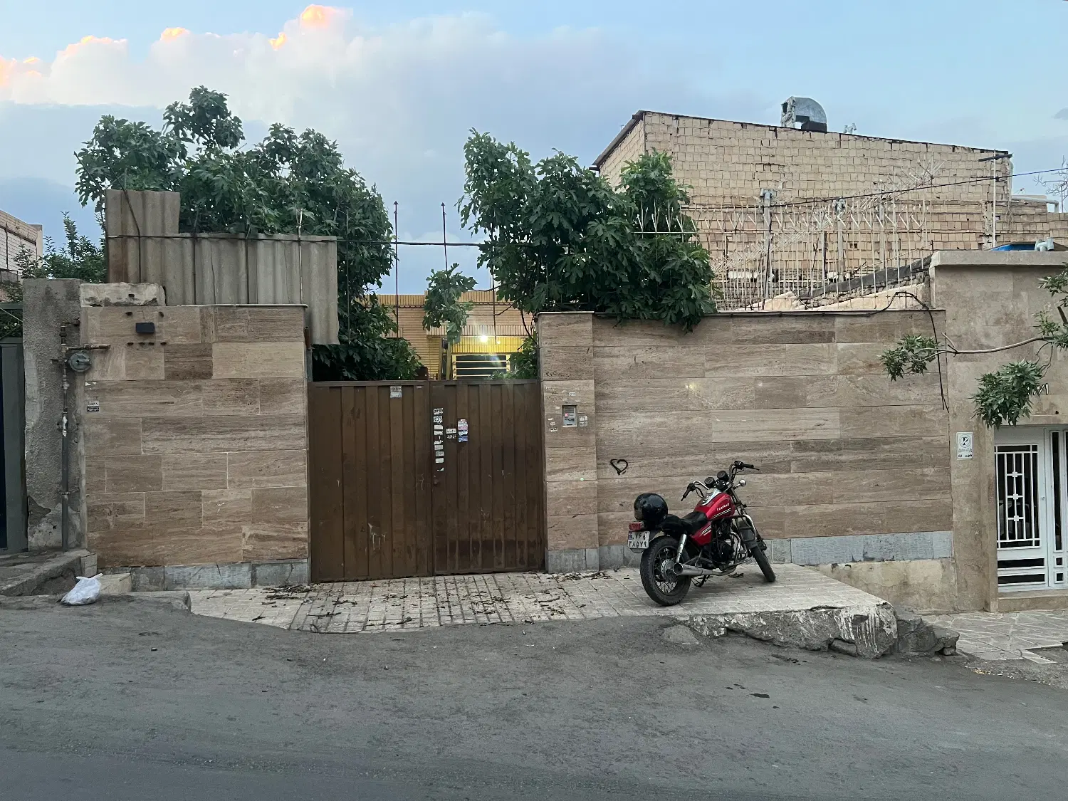 200متری ویلایی شمالی عرض۱۰