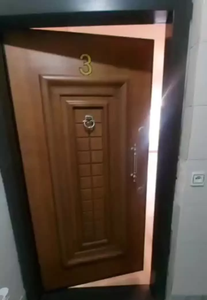 خانه ۸۱ متری سندار، بازسازی‌شده فول