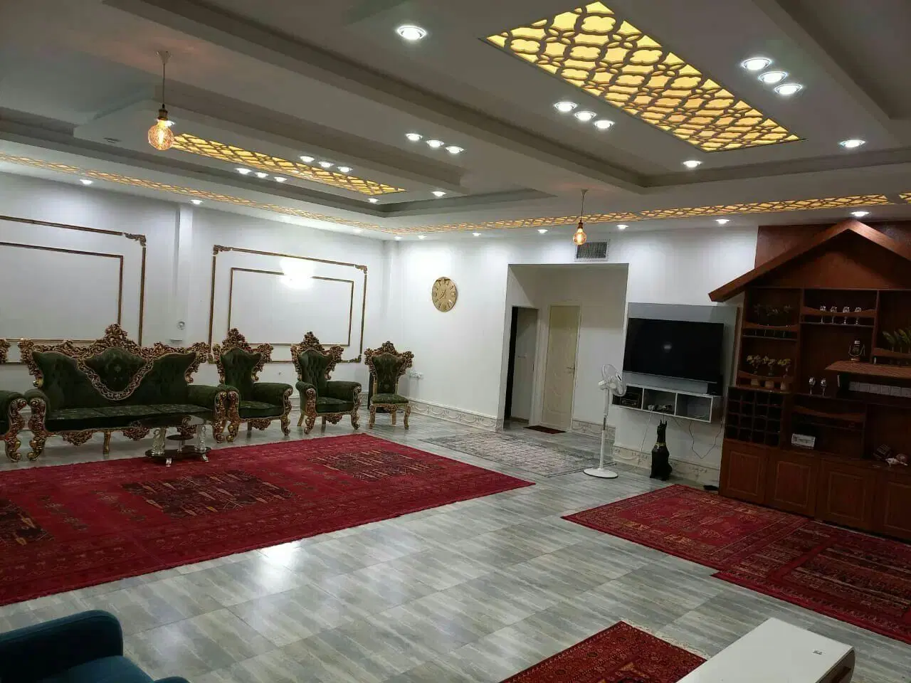 اجاره روزانه باغ ویلا استخر دار(استخر داخل مجموعه)
