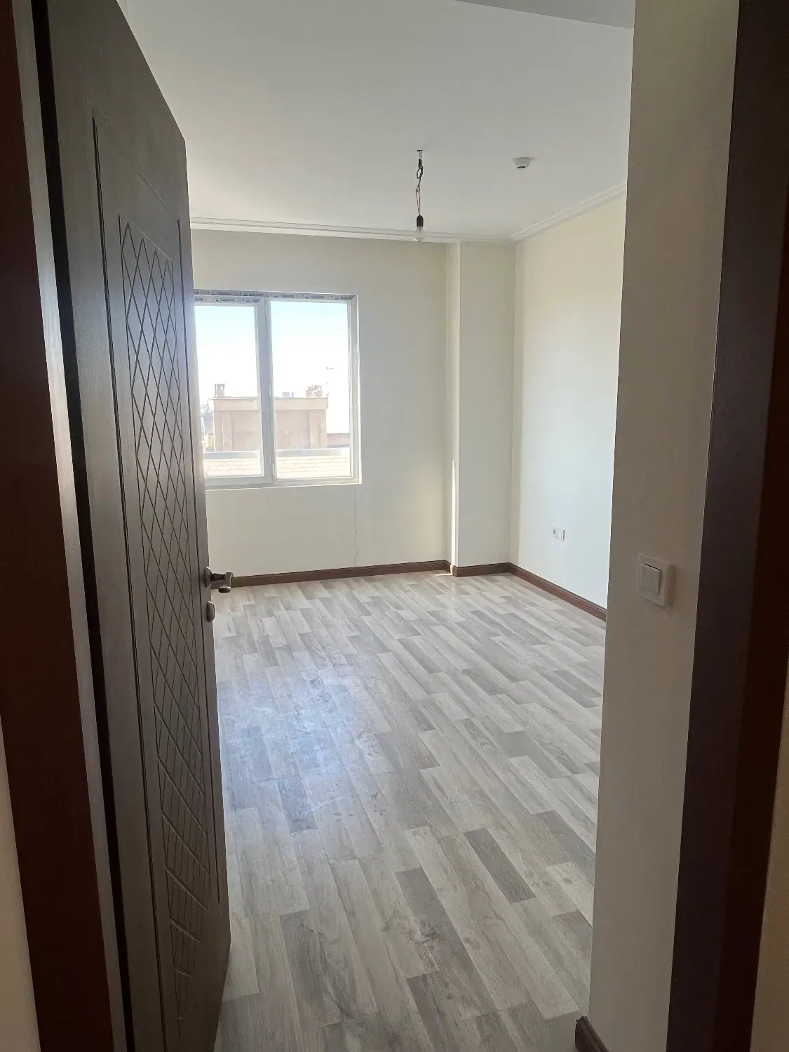 آپارتمان ۱۱۰ متری پاسداران