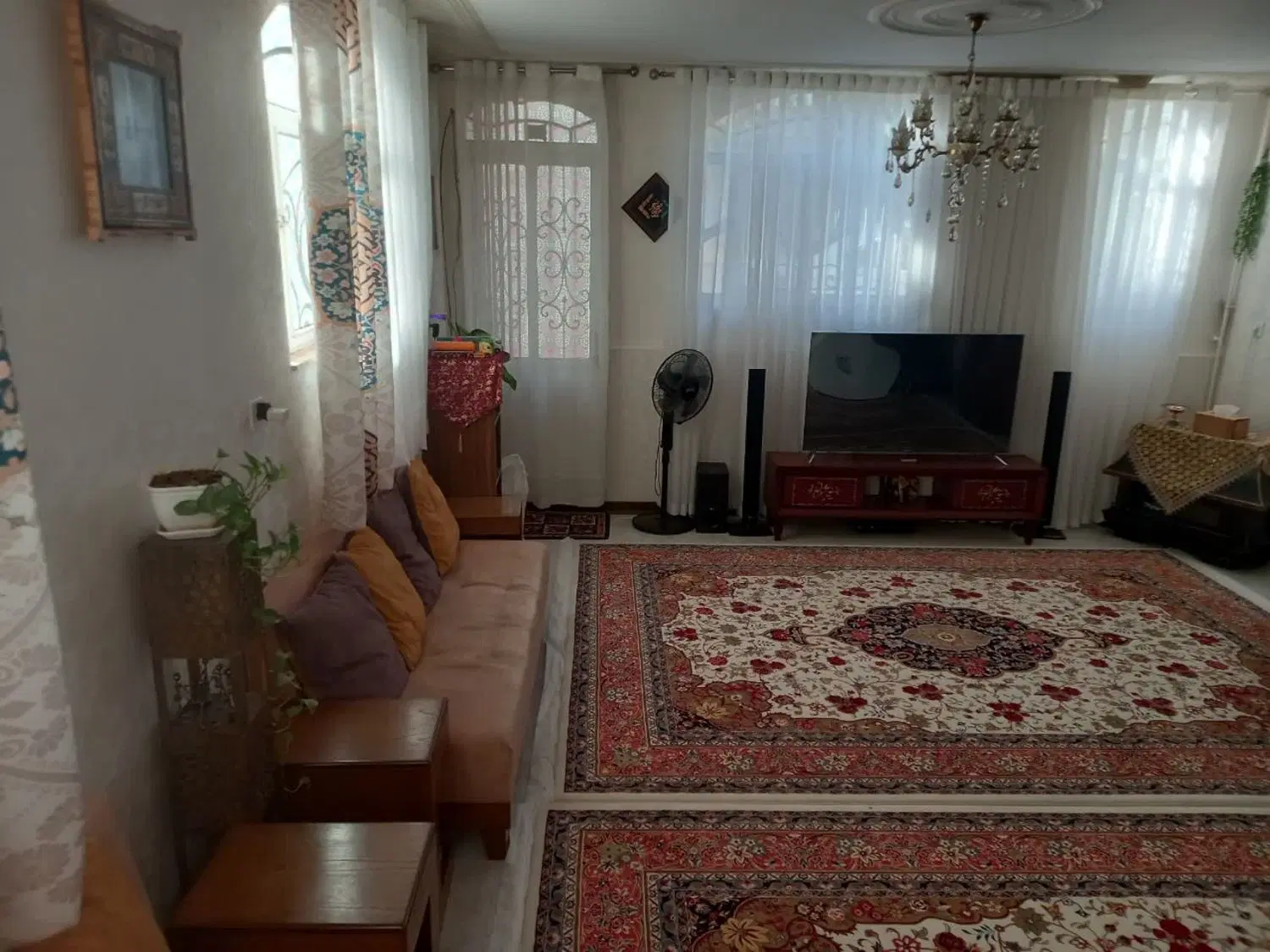 ۷۰ متری طبقه همکف تک واحدی حیاط دار شهرگ گردو