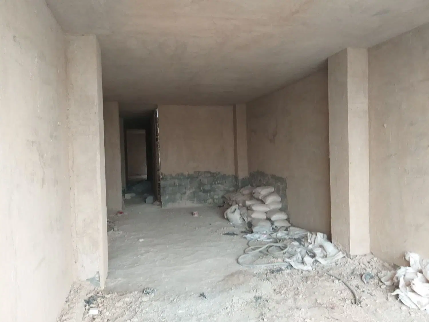 فروش ساختمان سفت کاری