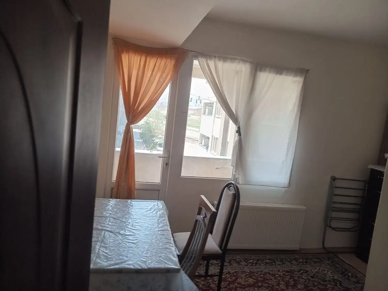 آپارتمان جمهوری