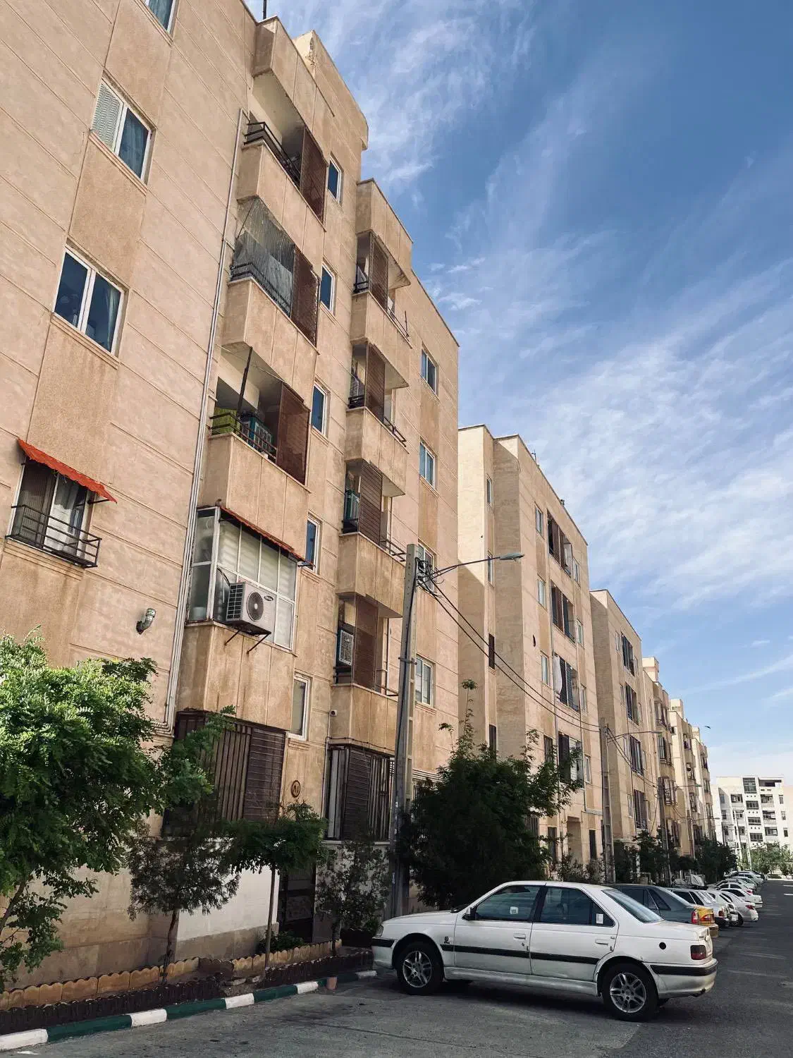 فروش واحد فاز ۶ شمال (تاپ لوکیشن)