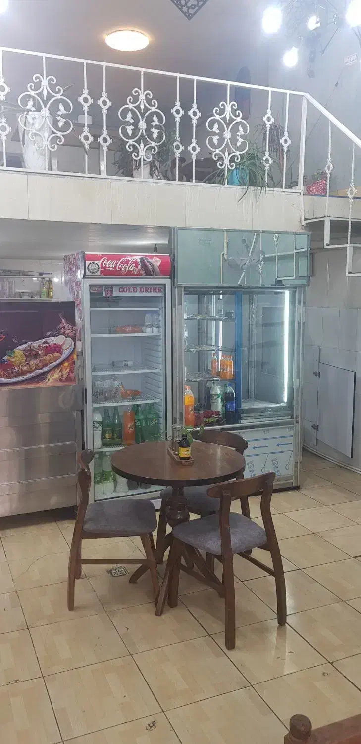 ۱۲۰ متر مغازه با زیر زمین تجاری بر طالقانی