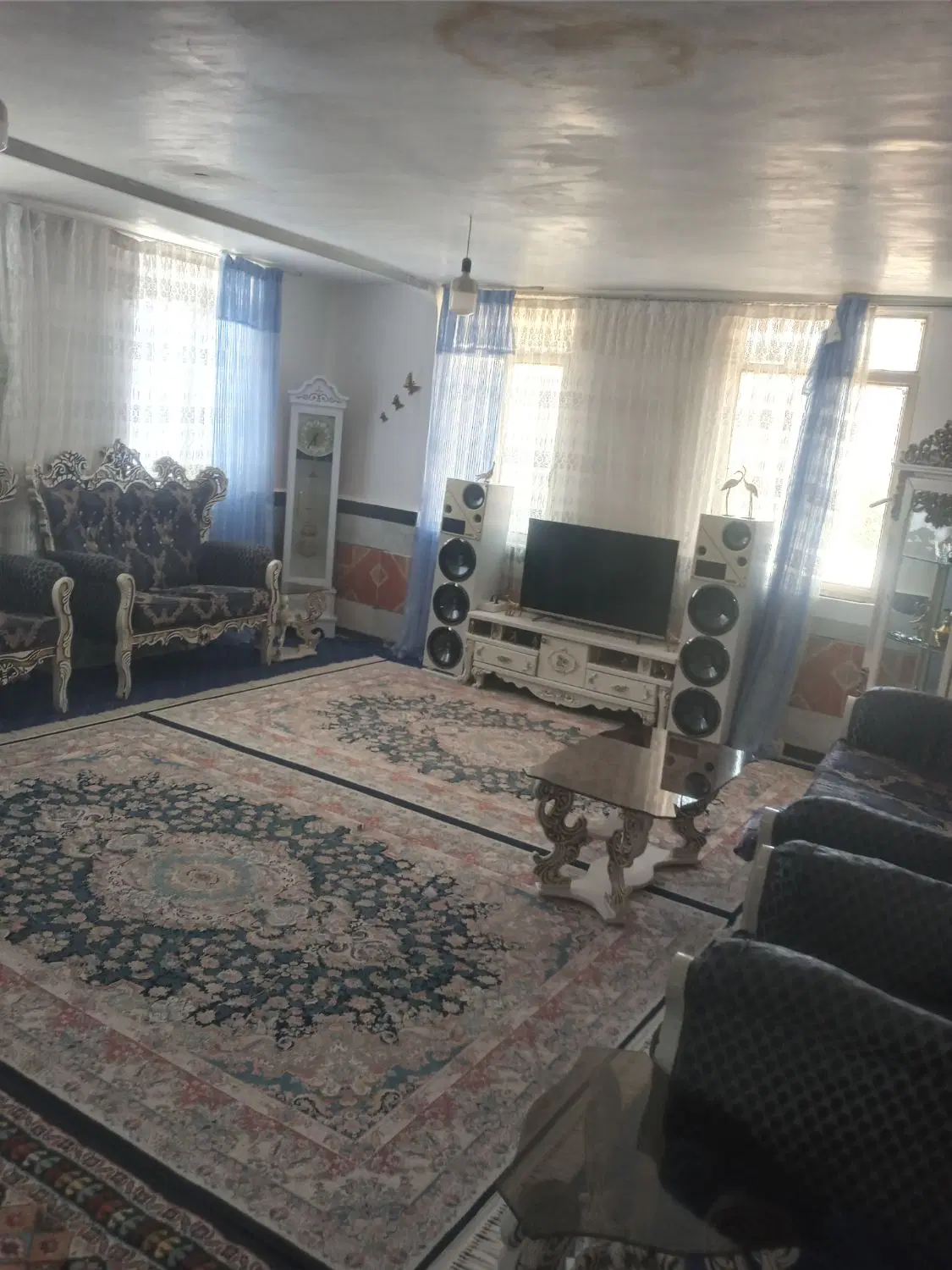 خانه فروشی فوتبال