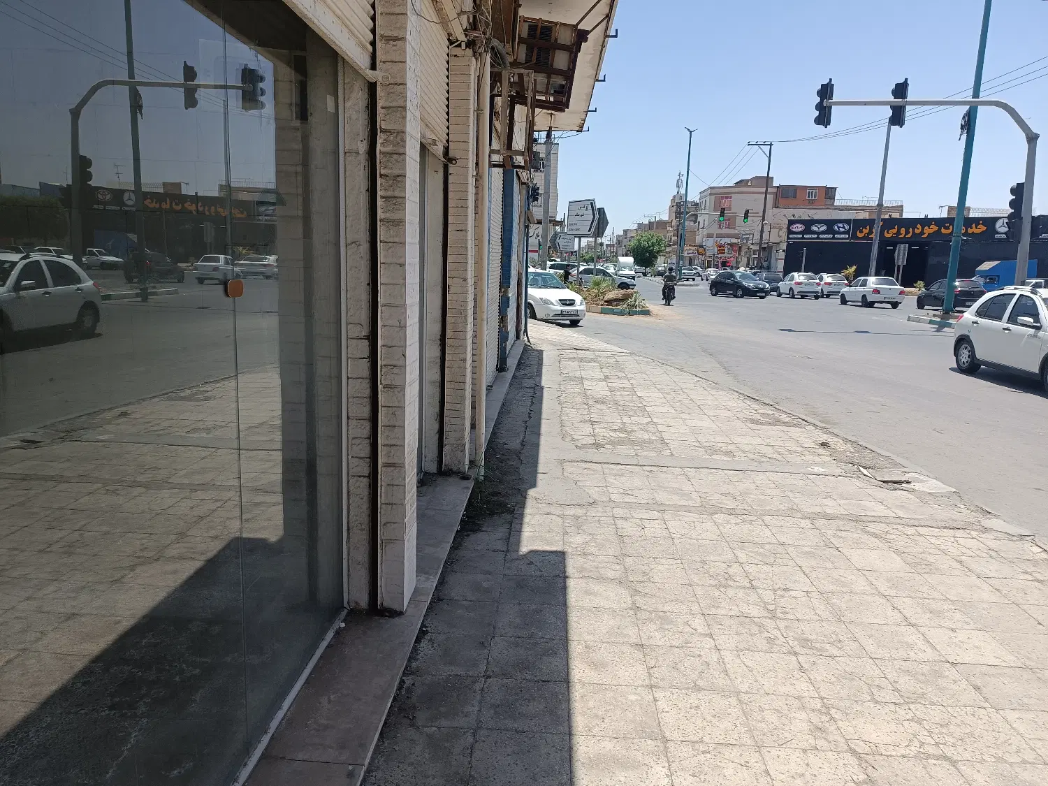 مغازه 50 متری بالکن دار