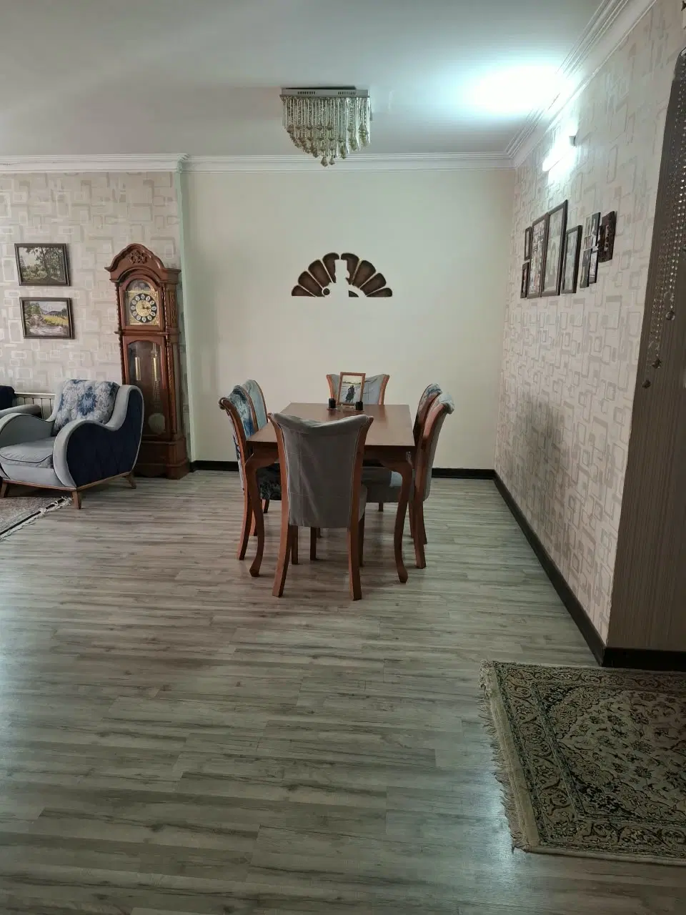 ۱۰۲ متری شهرک بنفشه