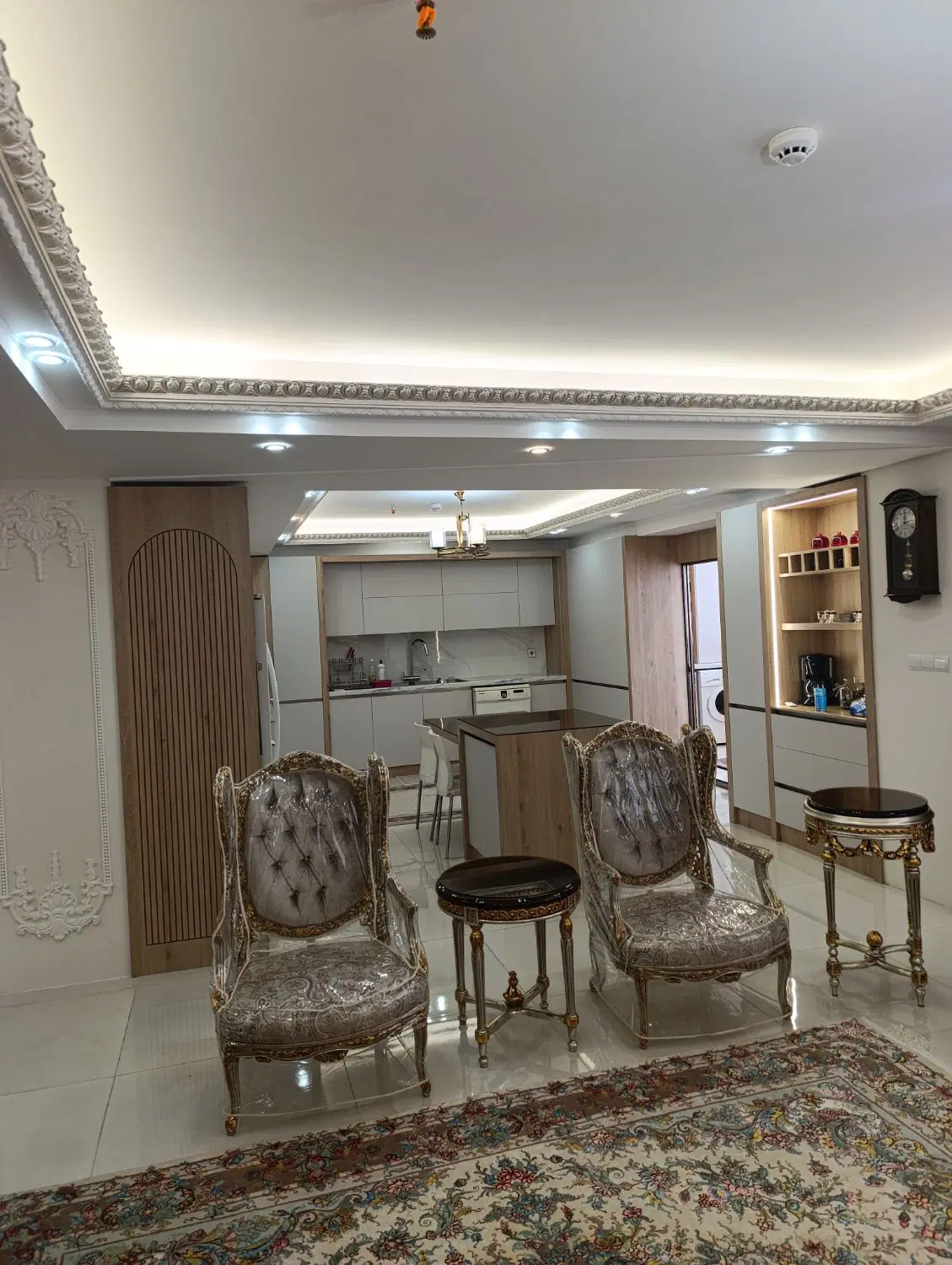 آپارتمان شمالی نصبیات لوکس مرزداران .نصر یاغچیان