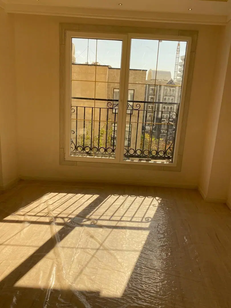 152 متر 3 خواب 2 پارکینگ زعفرانیه