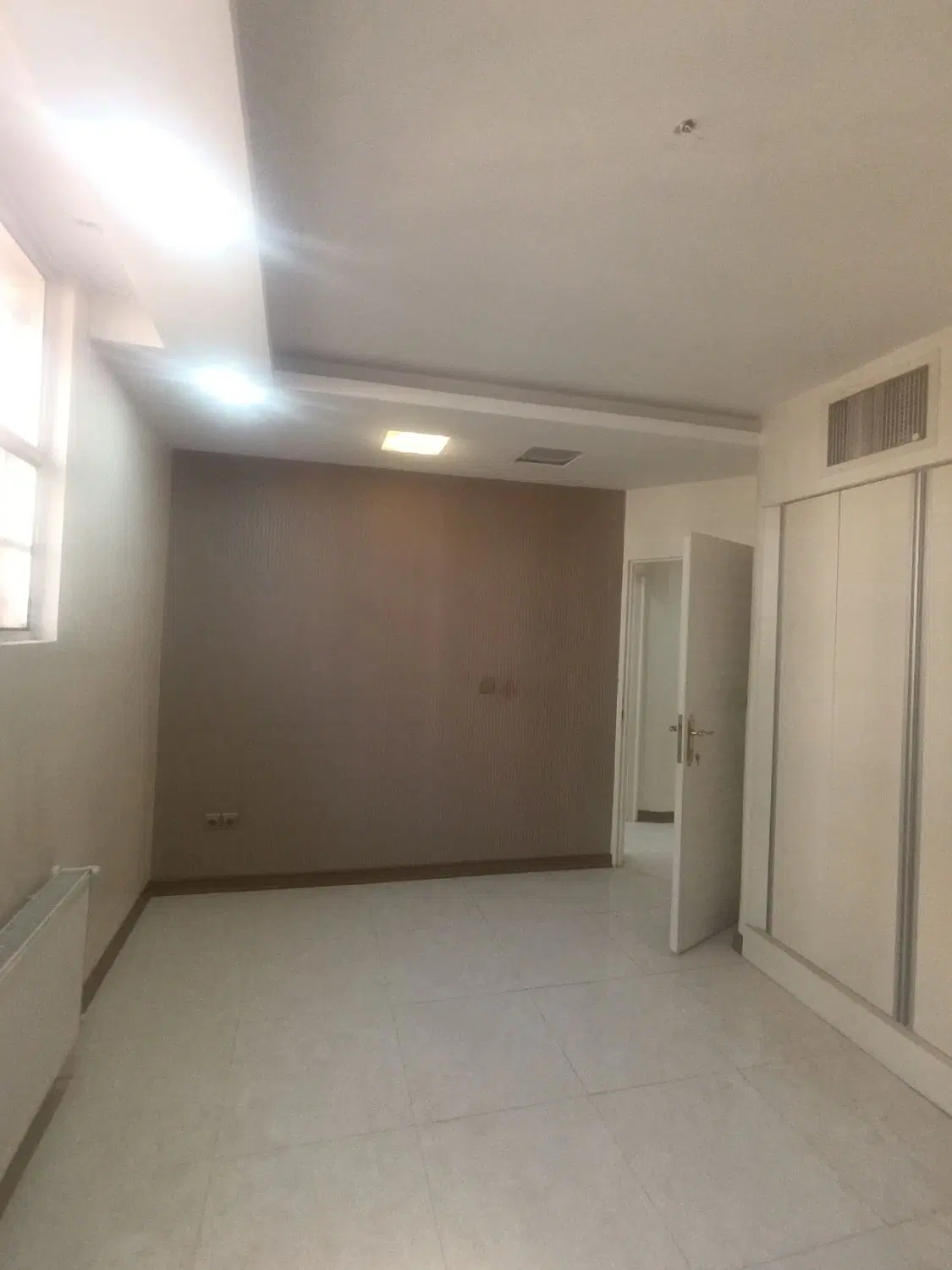 140 متر 3 خواب خ باغ دریاچه