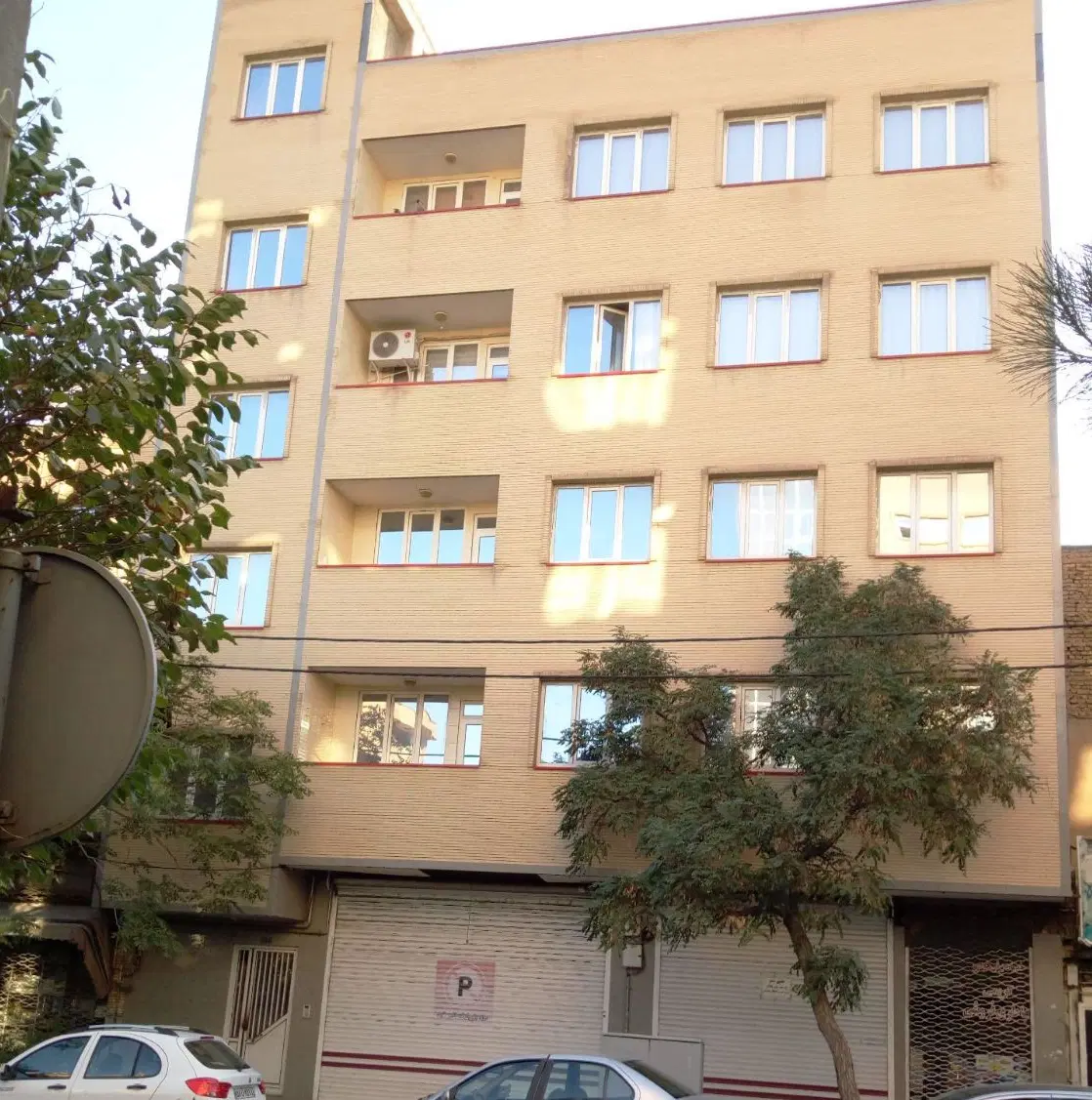 فروش مزایده آپارتمان ۴ طبقه پارکینگدار با مغازه