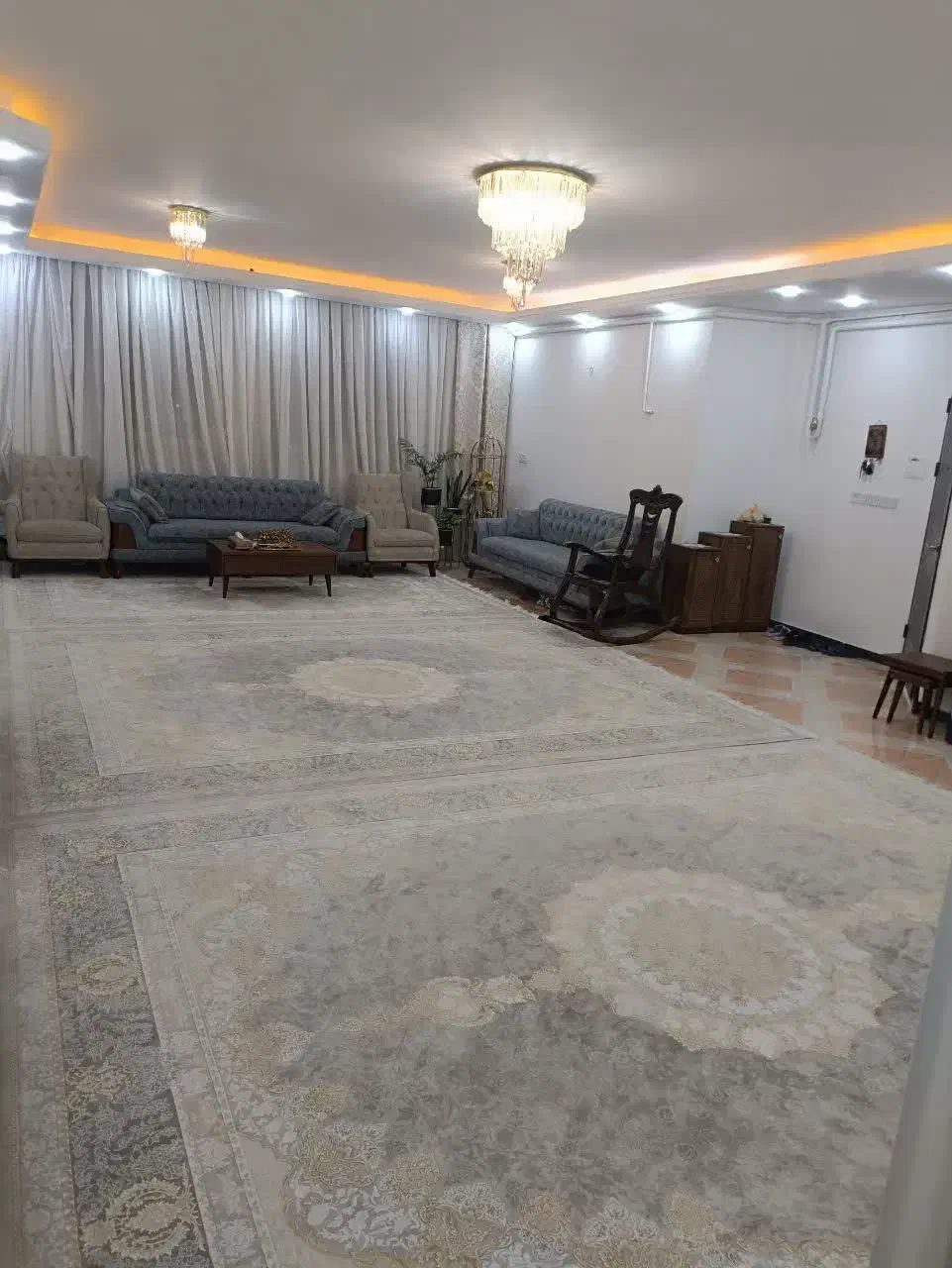 آپارتمان 136متری کارمندان *معاوضه با ویلایی جنوبی*